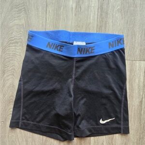 Nike Pro Women's Black and Blue Shorts size M inseam 3 inches